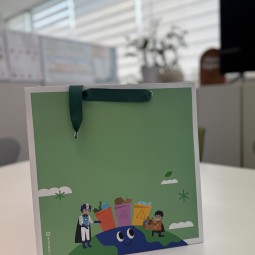 샤인임팩트의 종이 가방을 소개합니다!